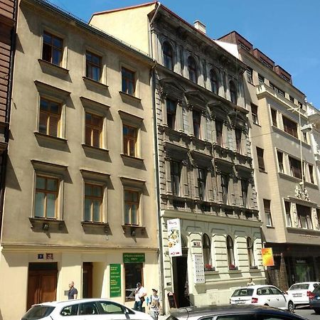 Marvelous Apartment In The Center Of Прага Екстер'єр фото